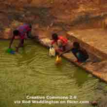 An ESL lesson on Earth Prize - Teenagers win Earth Prize for microplastic 'magnet'